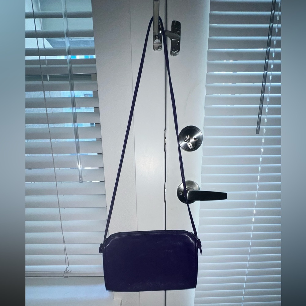 Purple Vintage Shoulder Bag - Picture 2 of 2
